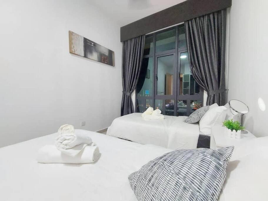 Legasi At Kampong Bahru With Full Kl View, 10Min Walk Train Station & Klcc Apartment Kuala Lumpur Exterior photo