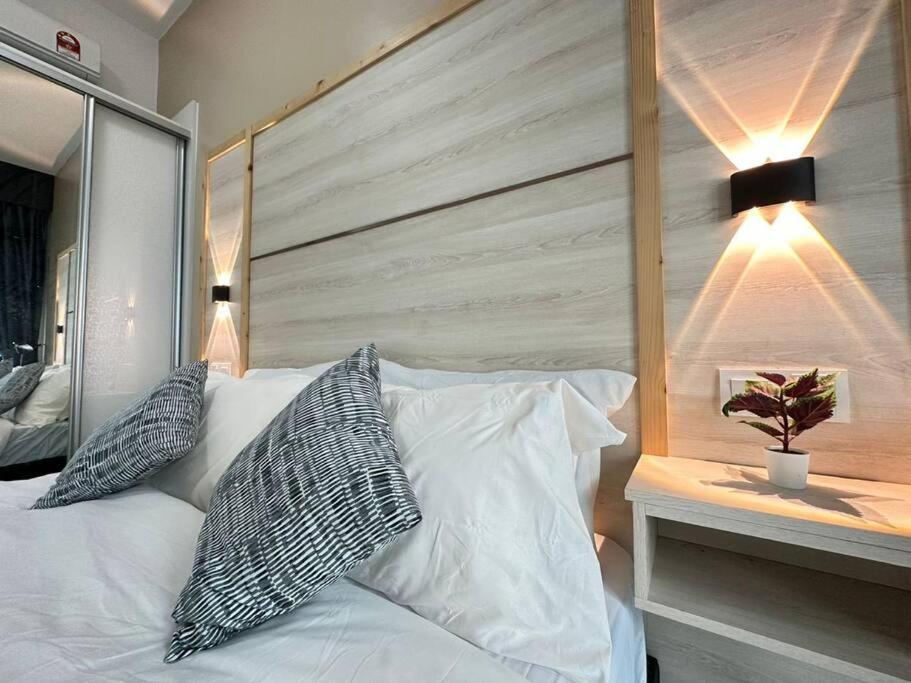 Legasi At Kampong Bahru With Full Kl View, 10Min Walk Train Station & Klcc Apartment Kuala Lumpur Exterior photo