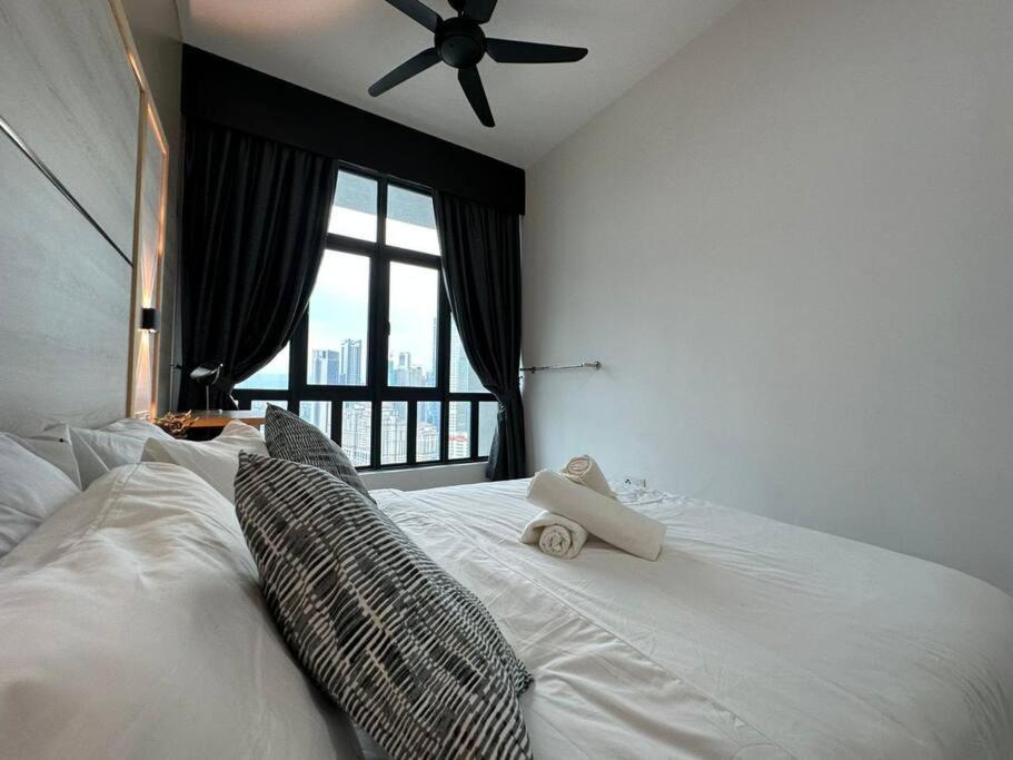 Legasi At Kampong Bahru With Full Kl View, 10Min Walk Train Station & Klcc Apartment Kuala Lumpur Exterior photo